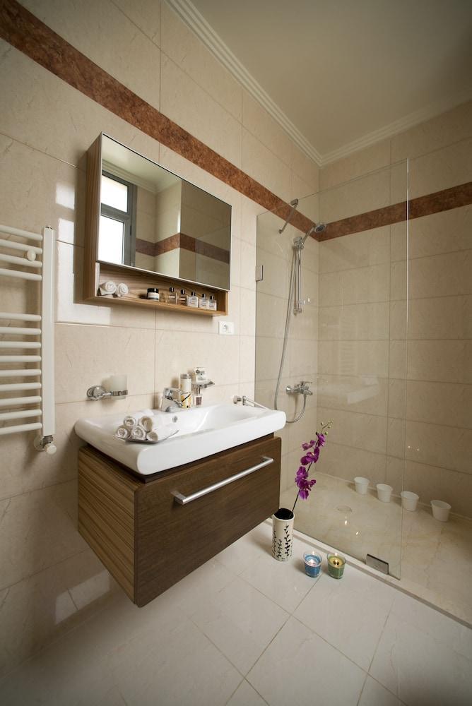 Liqaa Hotel Бейрут Экстерьер фото